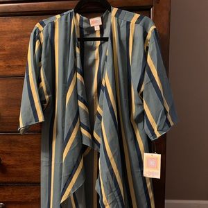 New. LulaRoe Shirley. Size small.